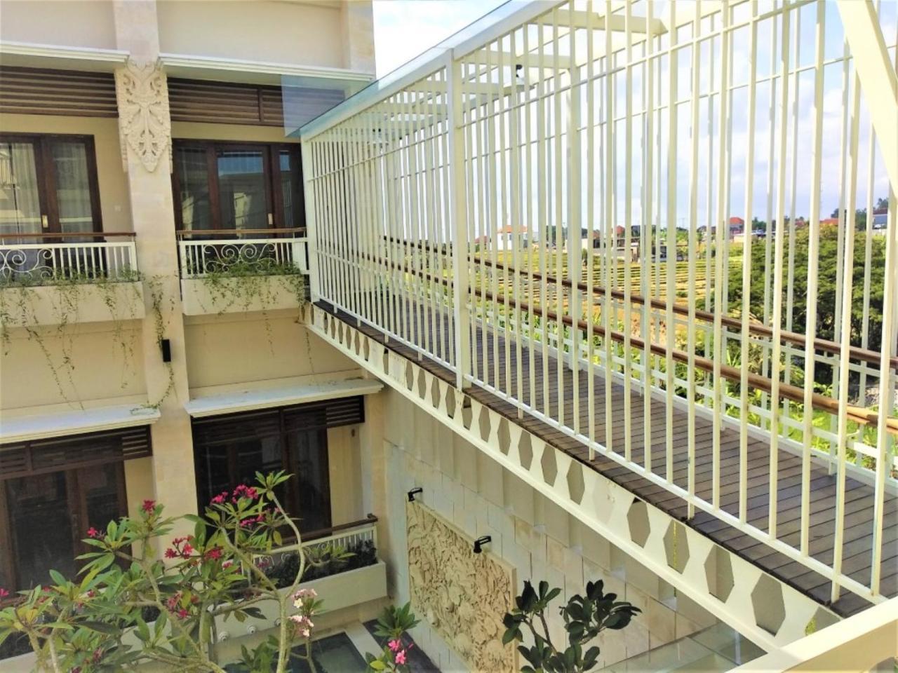 Rumah Padi Luxury Guest House Canggu  Ngoại thất bức ảnh